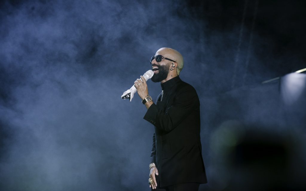 Arcángel festeja 20 años de trayectoria junto a grandes estrellas de la música