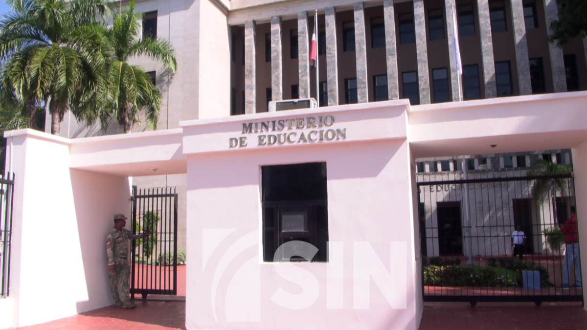 Nueva ley educativa busca transformar la educación dominicana más allá de una reorganización