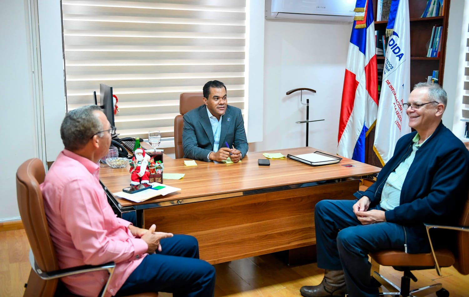 DIDA anuncia avance que beneficiaría a miles de servidores públicos con una pensión
